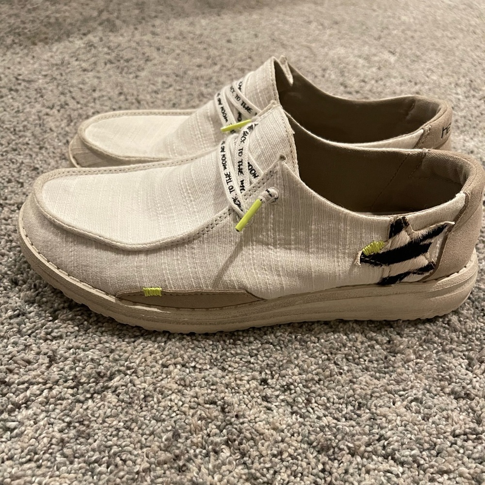 “GOLDEN GOOSE” Hey dudes!!